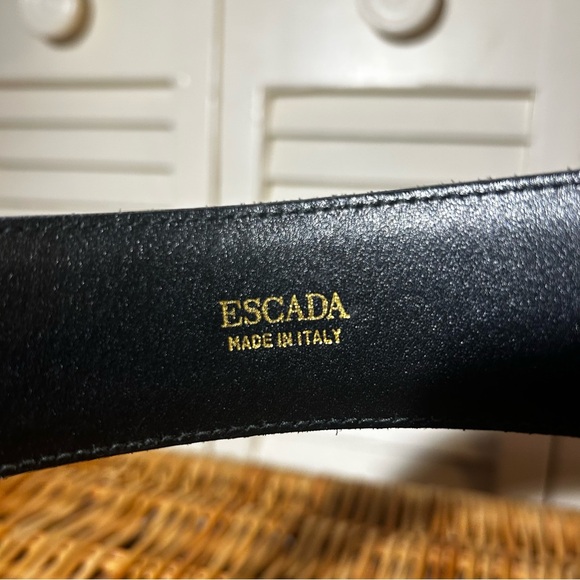 Escada big logo navy blue belt main image 3